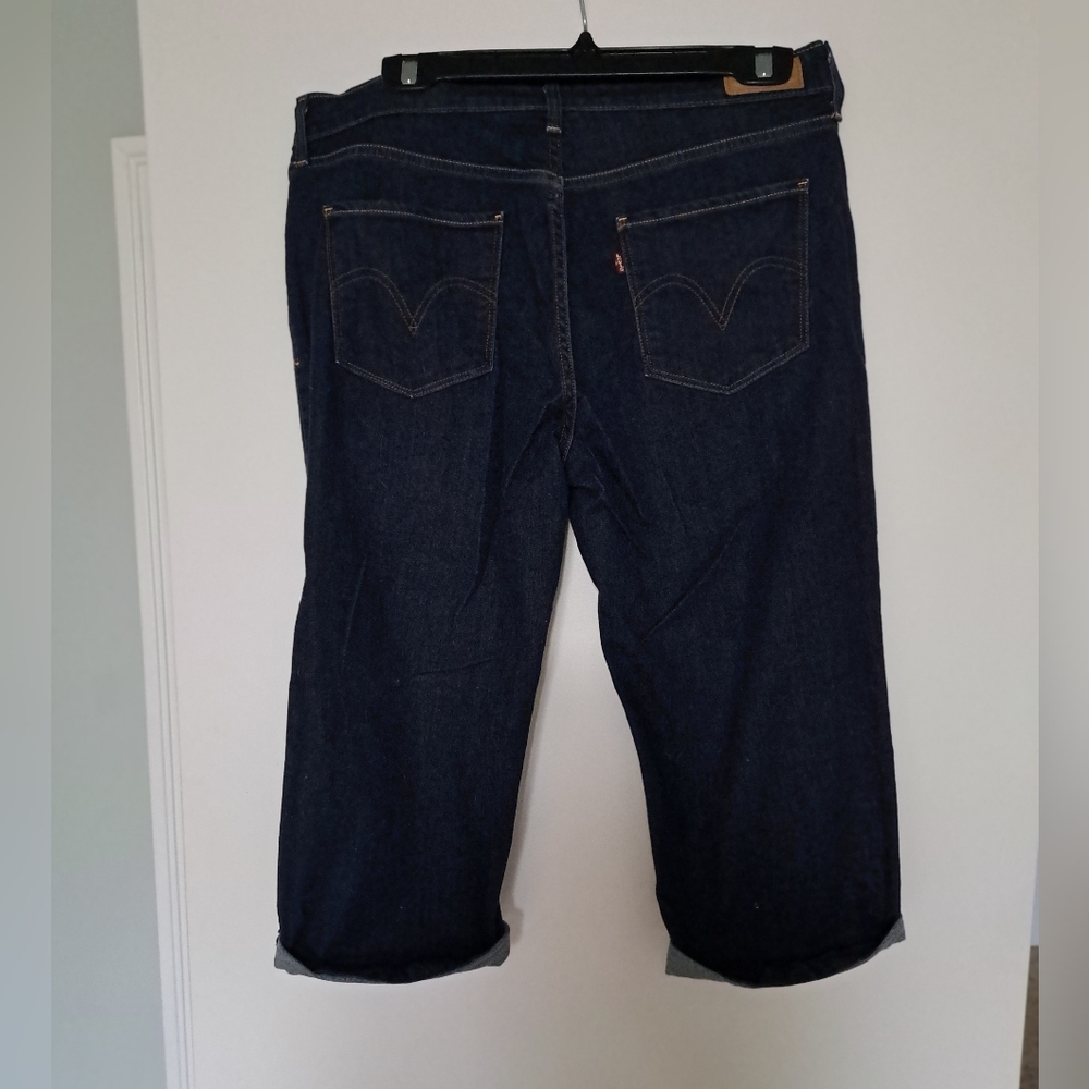 Levi Capris - Picture 4 of 4